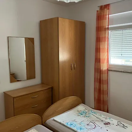 Bella 1 פובליאנה