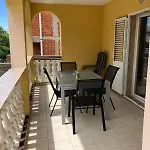 Appartamento Bella 1 Povljana