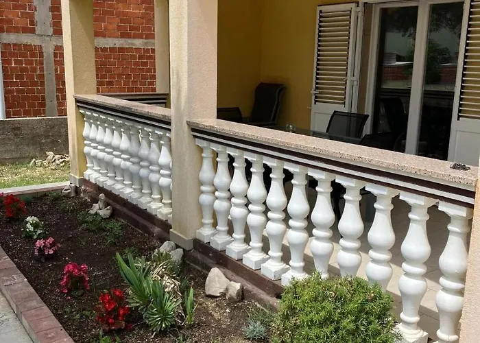 Bella 1 Apartman Povljana