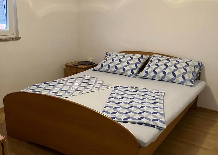 Bella 1 Apartman Povljana